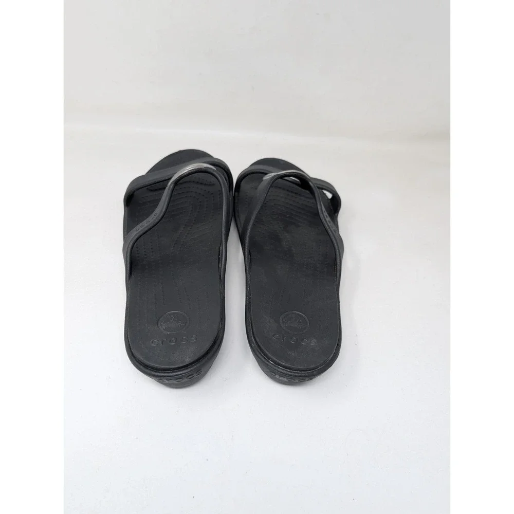 Crocs Sanrah‎ Women's Size 11 Beveled Silver Circle Black Slide Sandals Strappy